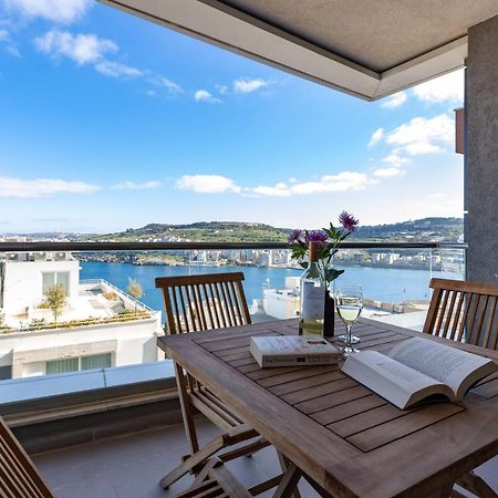 A Stunning Apartment With Spectacular Sea Views St. Paul's Bay Exterior photo